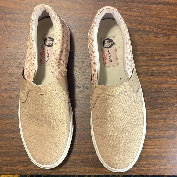 Lanvin Leather Slip-on Sneaker/ Curbies, Made in Italy Women’s size 7